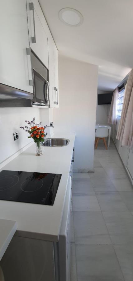Apartamentos Torre De La Mezquita Cordoba Luaran gambar